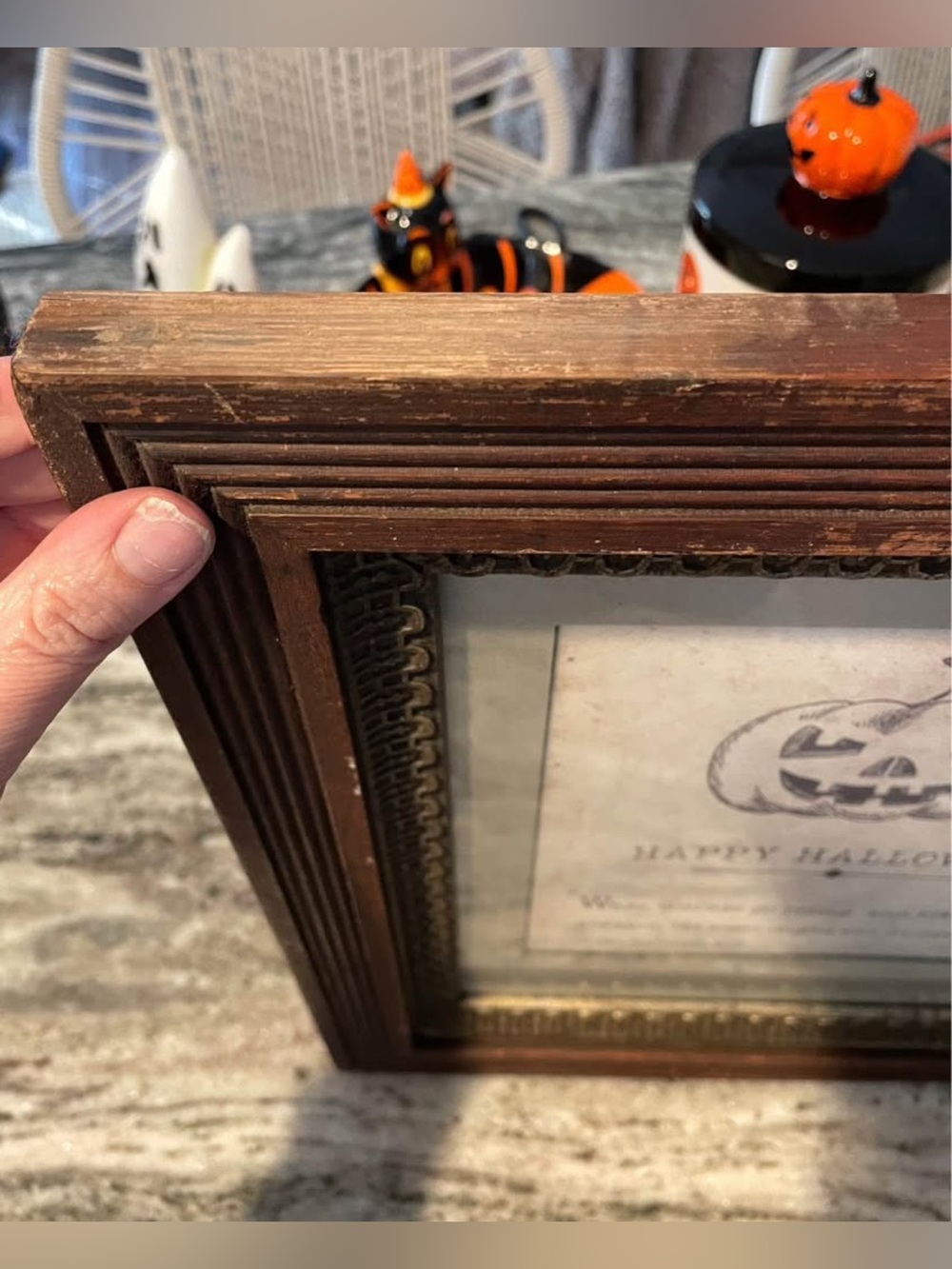 Vintage Wooden Framed Happy Halloween Sign - Picture 3 of 6